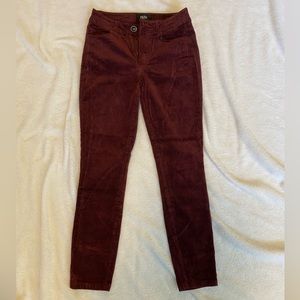 Women’s Paige corduroy maroon pants barley worn